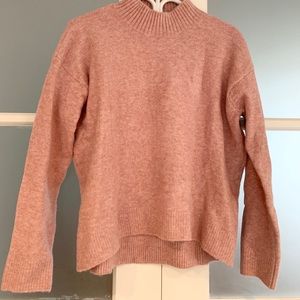 Uniqlo pink sweater